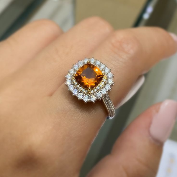 Topaz November Birthstone Guide