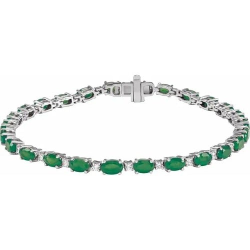 4 Prong 7.90 Carat Emerald  Diamond Bracelet