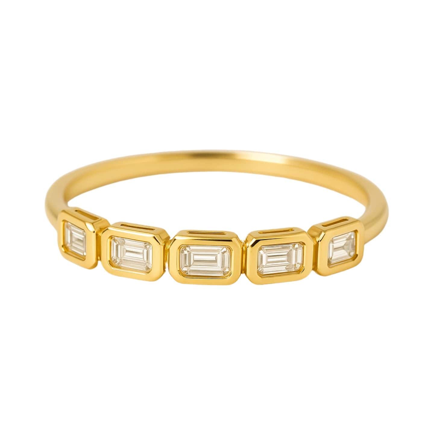 Alveera Natural  Diamond Ring