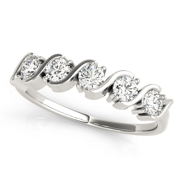Natural Bar-Set Diamond Ring